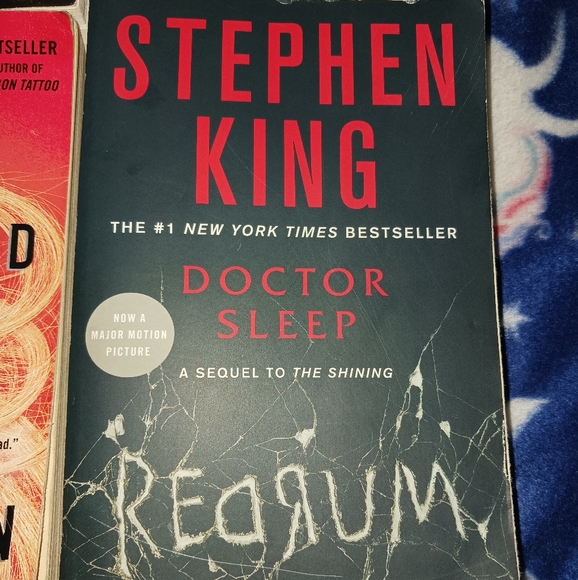 5 Paperback Books - Picture 10 of 12